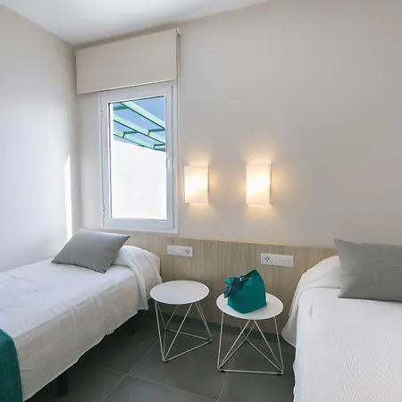 Celeste كوستا تاغيسي