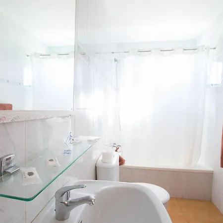 Celeste Apartment *