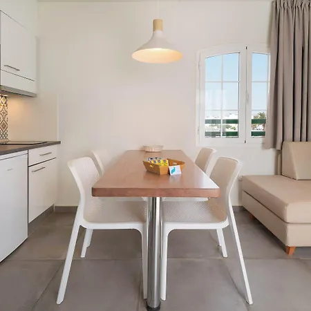 Celeste Apartment *